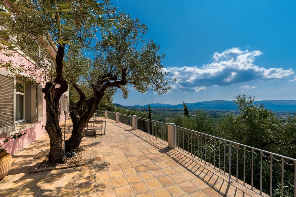 Villa Oliva, In A Serene Location & Private Pool, By Zantewize Akrotiri  Buitenkant foto